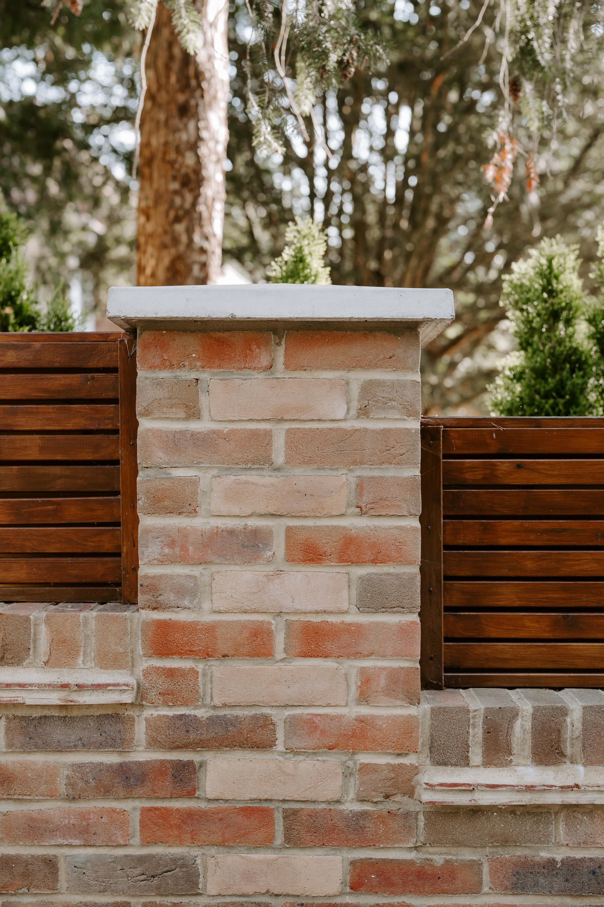 Masonry construction gates